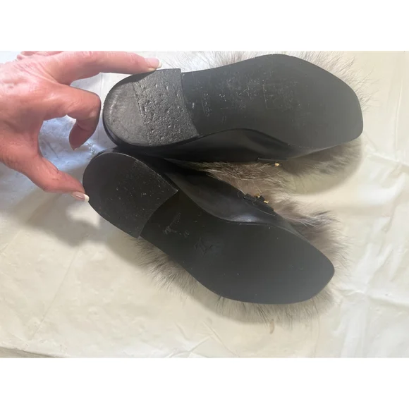 Louis Vuitton Prime Time Black Leather Gold Chain Logo fur Loafers Flats - Picture 5 of 16